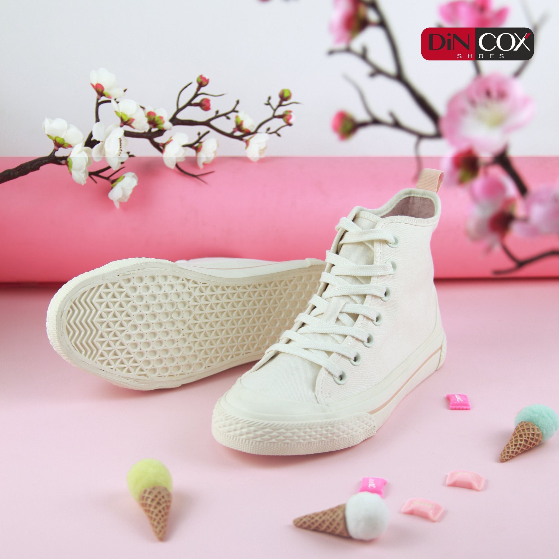 Giày Sneakers Nữ DinCox White D09