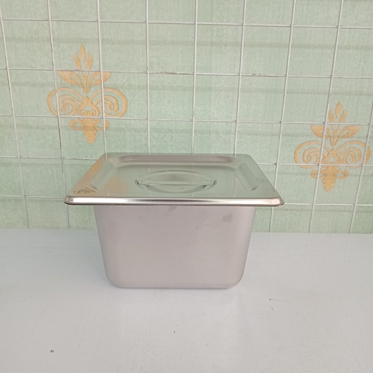 Khay inox 1/6 đựng topping, thực phẩm có nắp