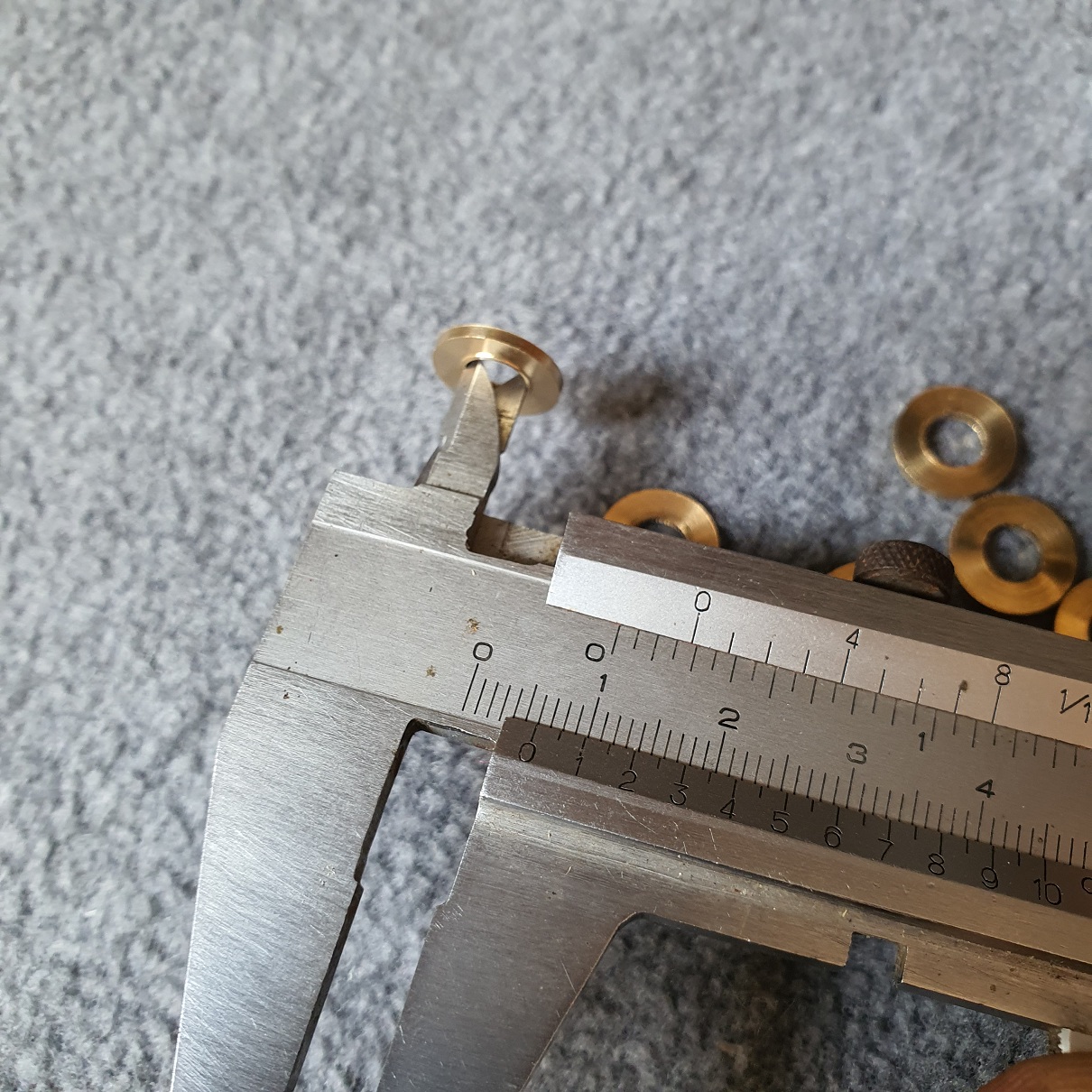 Long đền đồng thau M6 (Giá 20 cái)