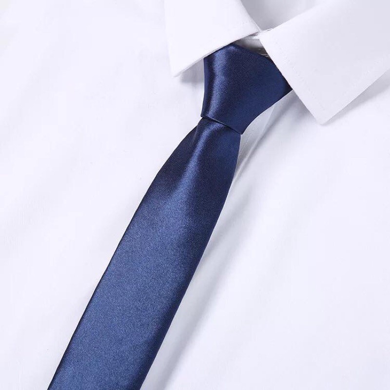 Cà Vạt Mầu Xanh Tím Than Bản Nhỏ 5Cm