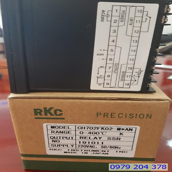 [HCM]Đồng hồ điều khiển nhiệt độ CH702