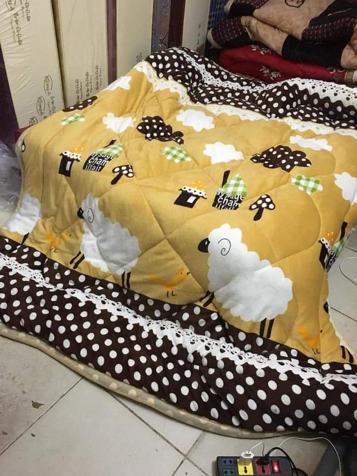 Chăn lông cừu 3 lớp dày siêu ấm 2,5kg.