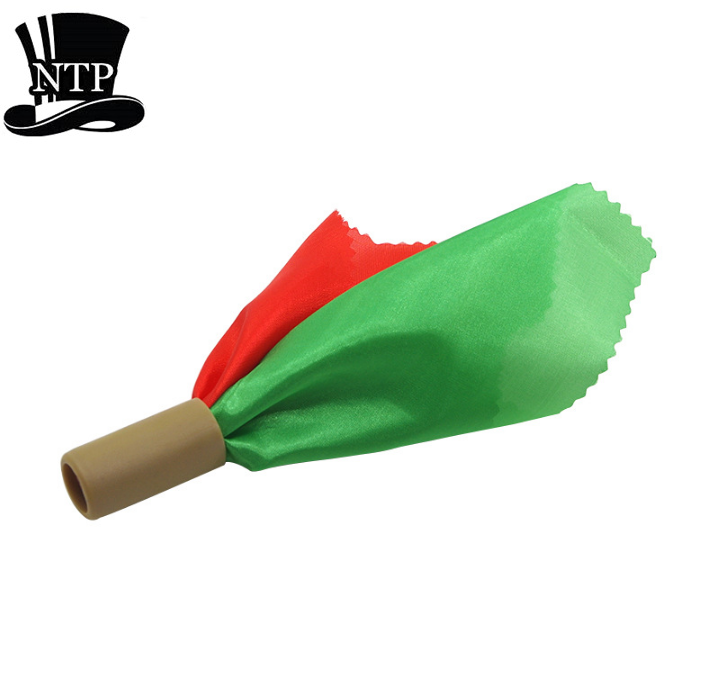 Ảo thuật khăn đổi màu trong tay