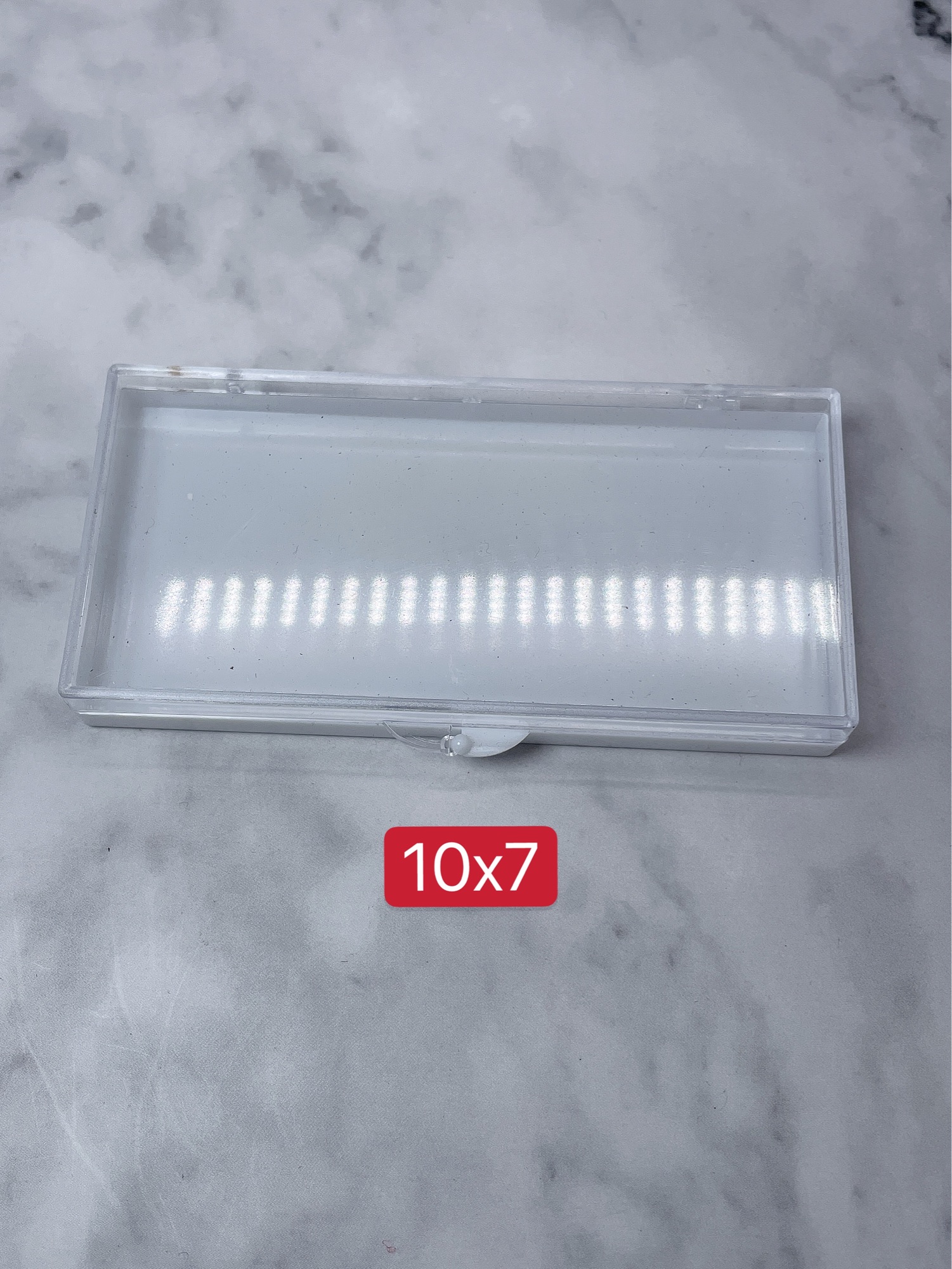 Khay đựng mi fan đựng móng úp trưng mẫu móng