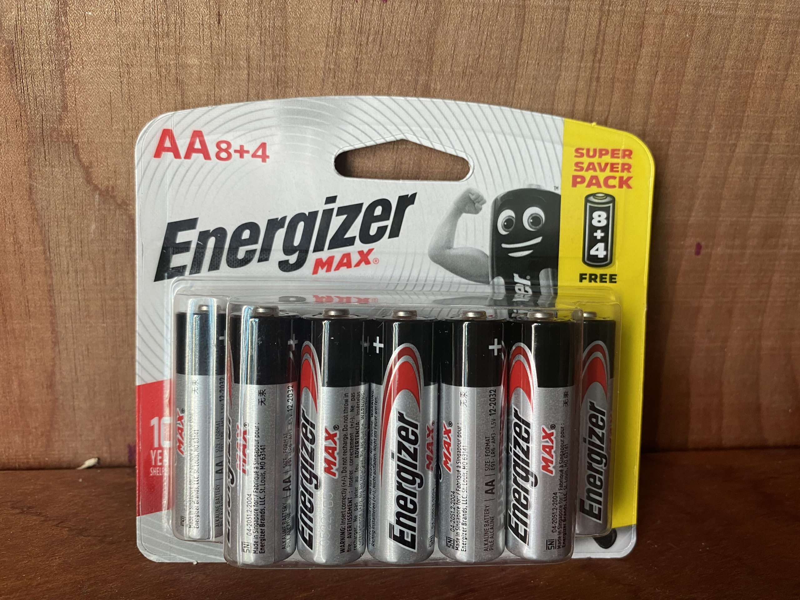 Pin AA Energizer Alkaline Max BP8+4 Pin Đũa (vỉ 12 viên)