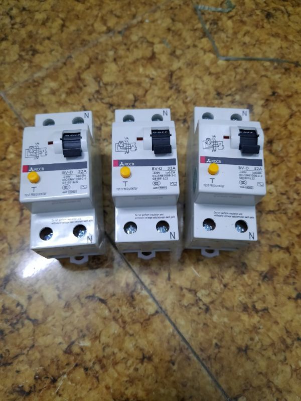 Aptomat Chống Giật 1 Pha RCCB Giá 1 Cái