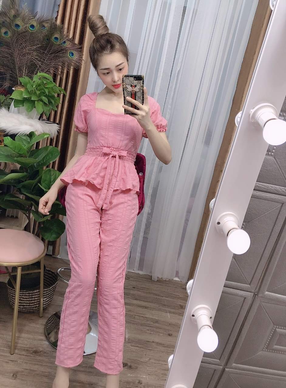 Set Bộ Trơn Cổ Vuông Nơ Eo Vải Lụa Quần Ống Rộng Tôn Dáng, Thiết Kế Thời Trang