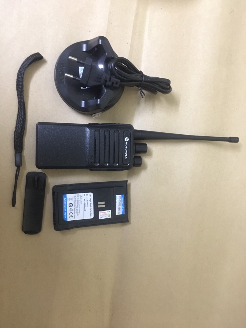 Bộ 7 Chiếc Bộ đàm Motorola CP6688 (Giá rẻ, bền bỉ, bổ sung cổng Hỗ trợ sạc USB)