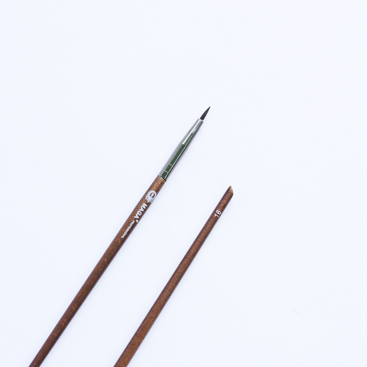 Cọ liner MAGA EXTRA FINE EYELINER BRUSH 16