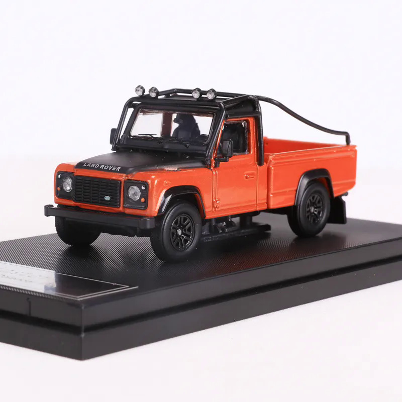2023Master 1:64 Land Rover ddfender 110 Pickup mô phỏng hợp kim Xe mô hình với ba màu sắc cho caterpillaVịnh