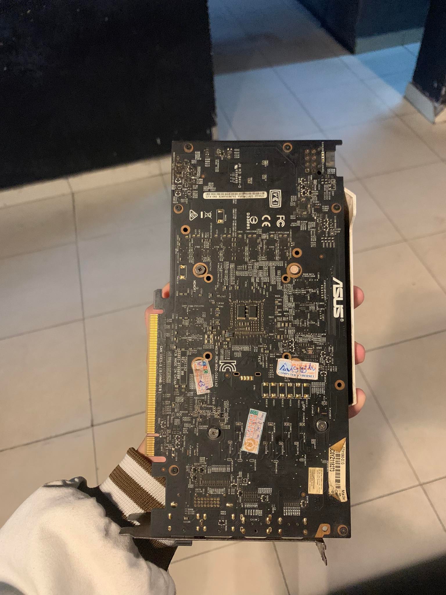 Card Asus Dual GTX 1060 3G/2F