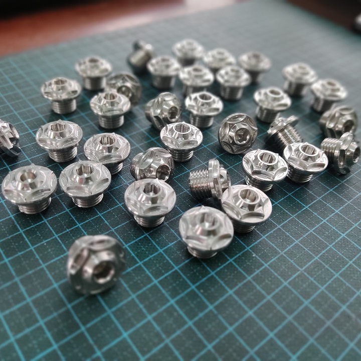 [HCM]Ốc INOX mâm lửa [1 con nhỏ]- [HỖ TRỢ SHIP + GIẢM GIÁ] - dành cho EX150/ WaveS110