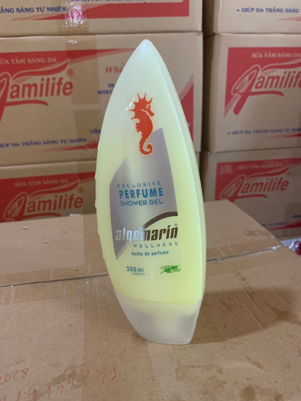SỮA TẮM CÁ NGỰA VÀNG 300ML SIÊU THƠM