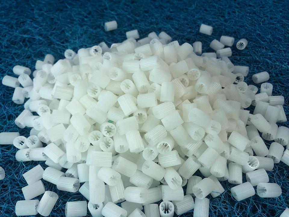 Hạt Kaldnes làm vật liệu lọc cho hồ cá, lọc ngoài, thủy sinh 500gr