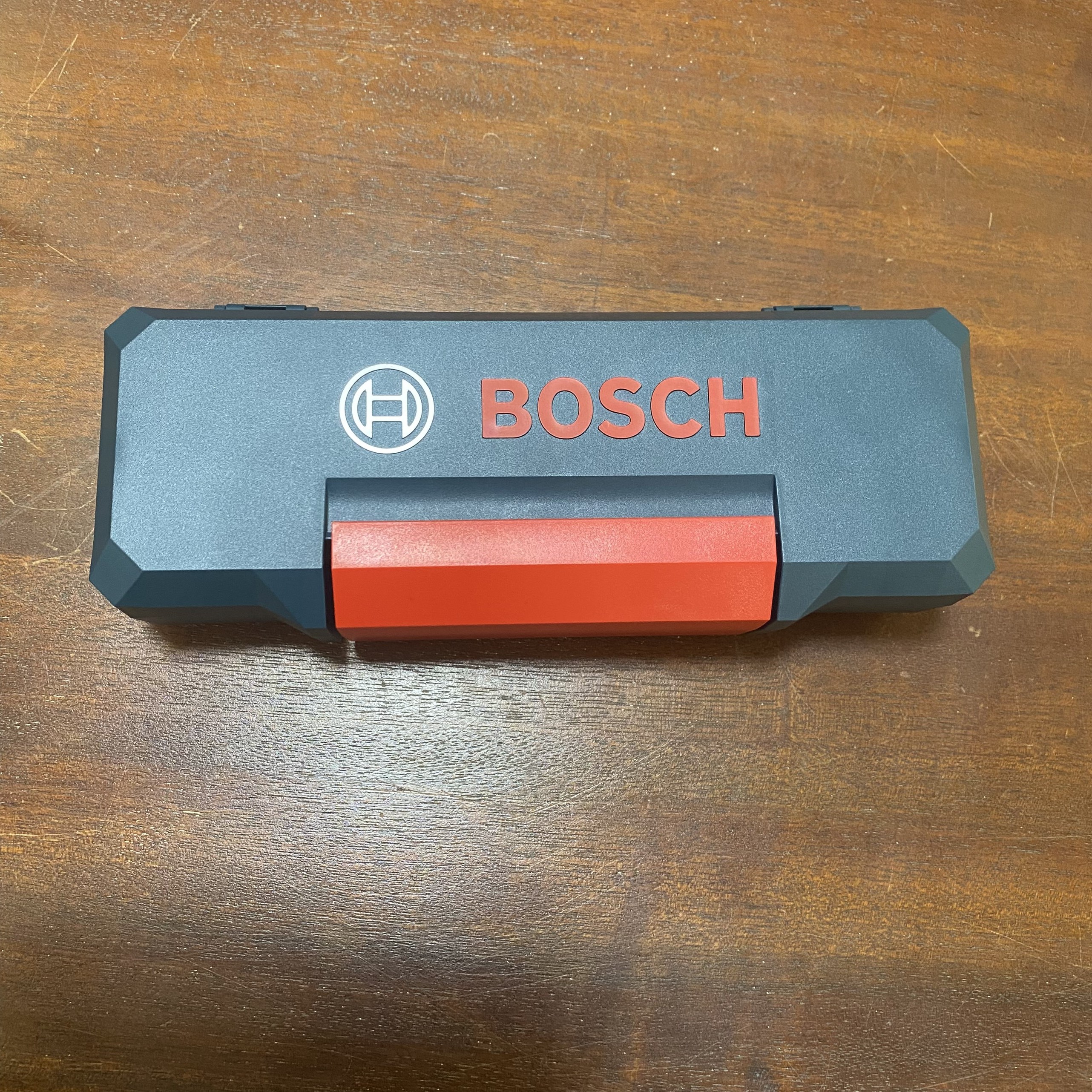 Máy vặn vít Bosch GO Gen 3 KIT (Phiên bản 8 mũi vít đi kèm)