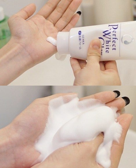 Sữa Rửa Mặt Đất Sét Trắng Senka Perfect White Clay - 120g - Trắng.