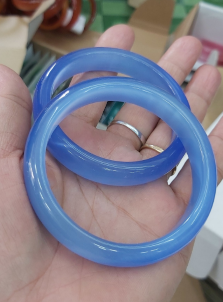 [HCM]Vòng Tay Bản Liền Đá Mắt Mèo Màu Xanh  Dương  hình shop chụp thật  đủ size shop tư vấn kĩ cho khách iên tâm mua hàng