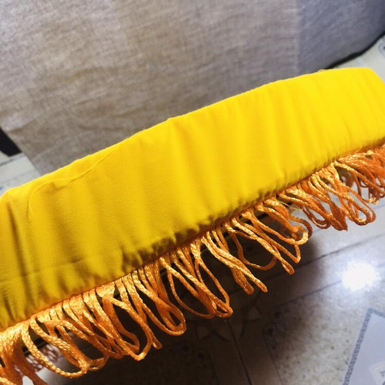 Tọa cụ tròn ngồi thiền thêu hoa sen