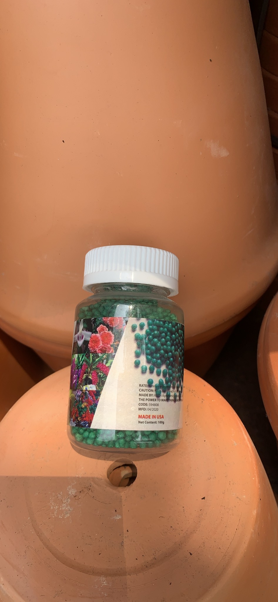 Phân bón tan chậm Polyon 16-6-12 , phân xanh Mỹ lọ 100gr