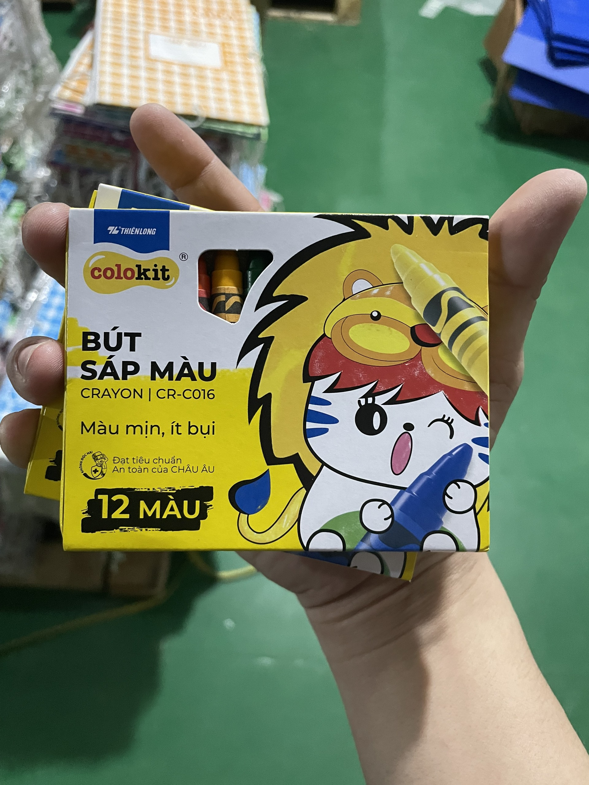Bút sáp màu Thiên Long Colokit 12 Màu an toàn cho trẻ em CR-C016