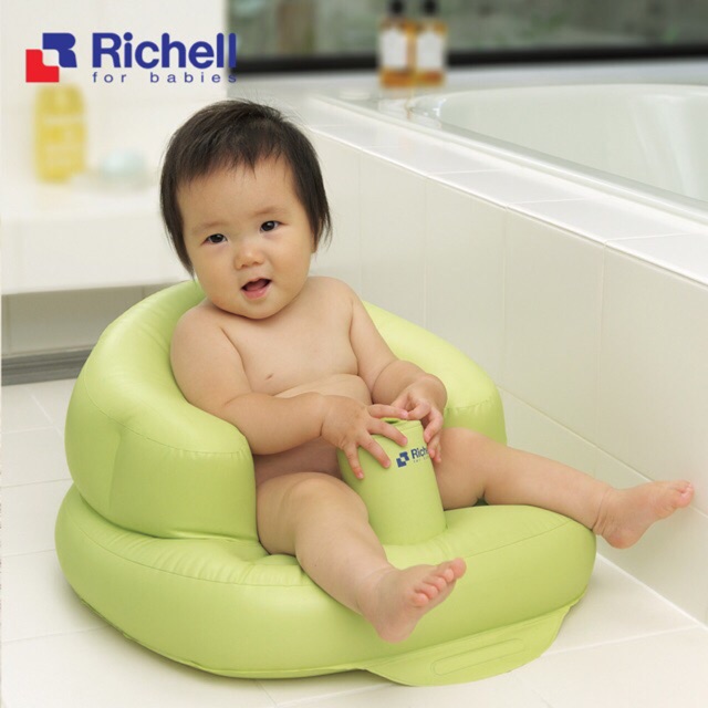 HCMGhế hơi tập ngồi cho bé Richell Nhật Bản