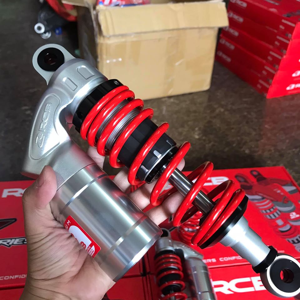 Phuộc sau Sirius, Jupiter RCB VE Đỏ