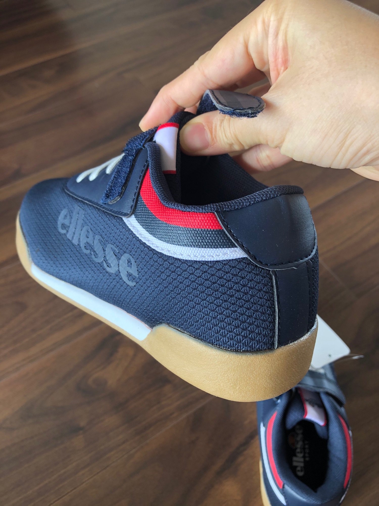 [HCM]Giầy Ellesse Bé Trai Xuất Âu Size 28-35