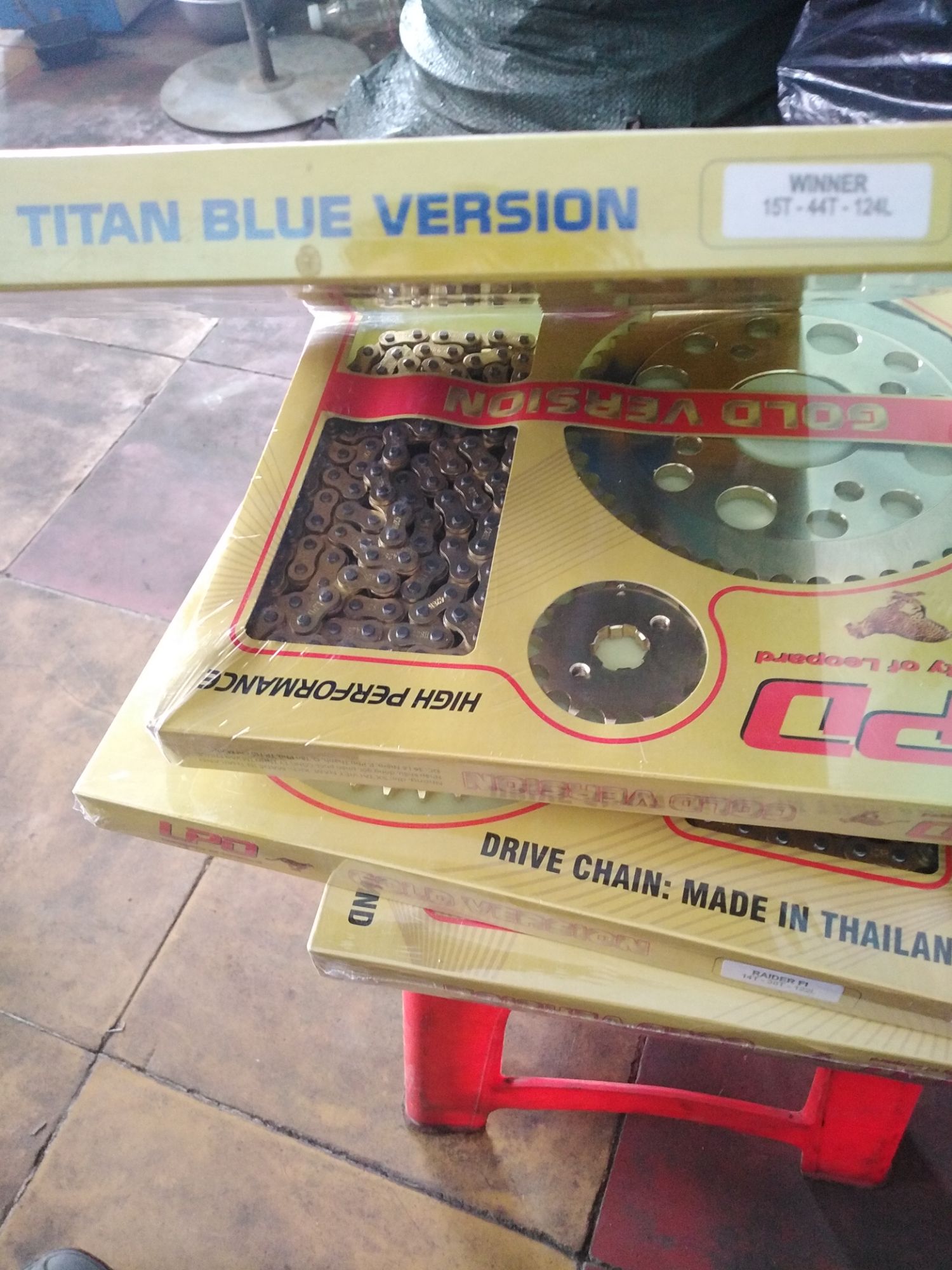 NHÔNG SÊN DĨA TITAN BLUE WINER 150