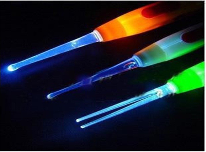 Dụng Cụ Lấy Ráy Tai Có Đèn Flashlight Earpick - lay ray tai