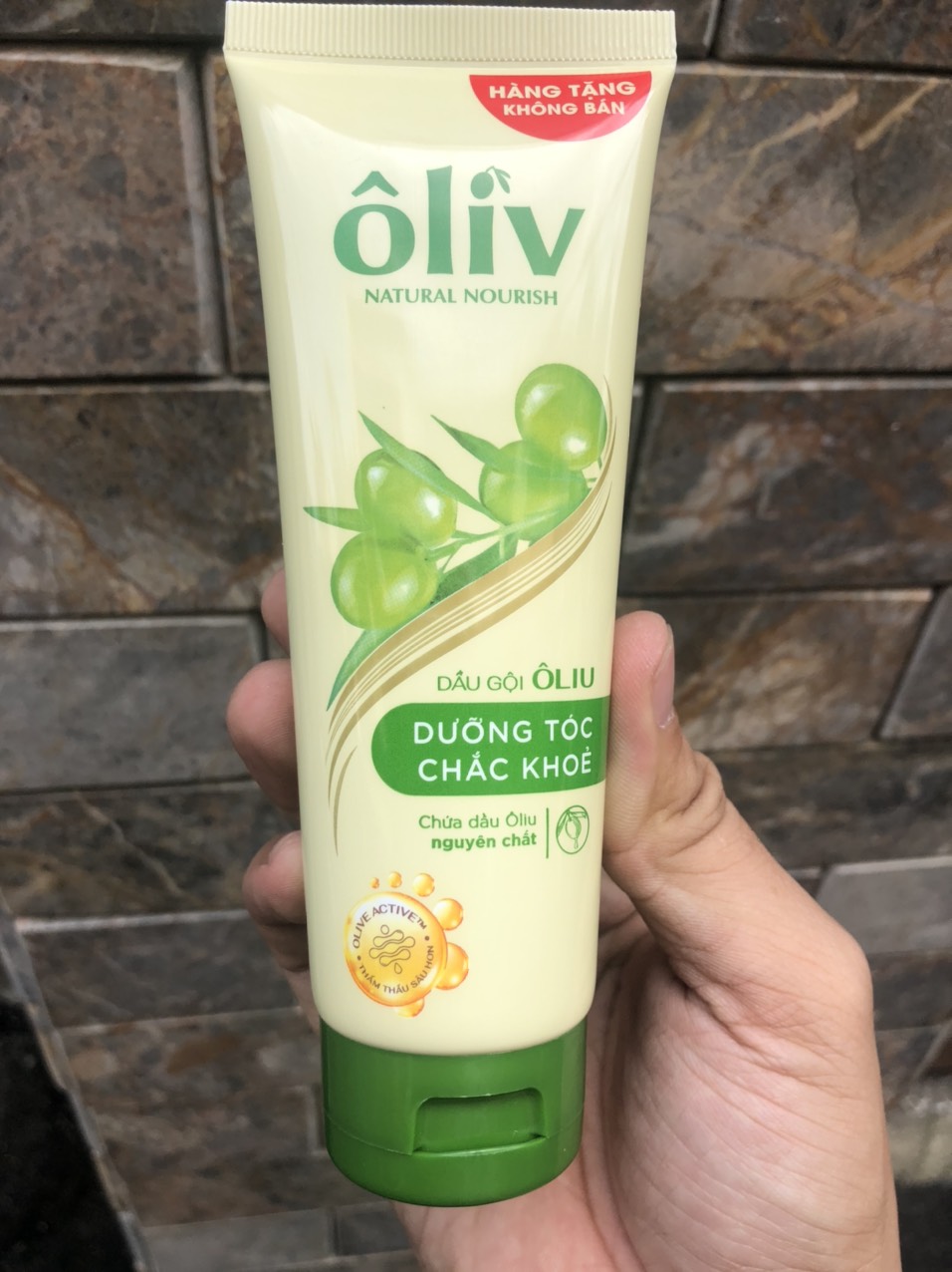 Sữa tắm ôliu Ôliv dưỡng ẩm sáng da 650ml
