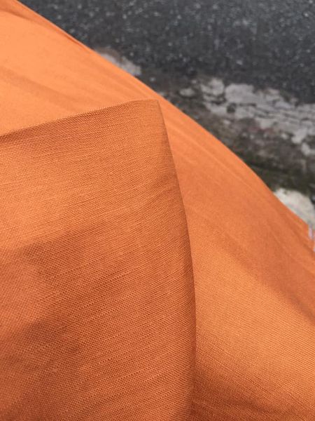 Vải linen ướt màu cam đất