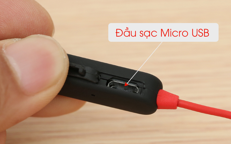 Tai nghe Bluetooth Mozard Q6 Đỏ