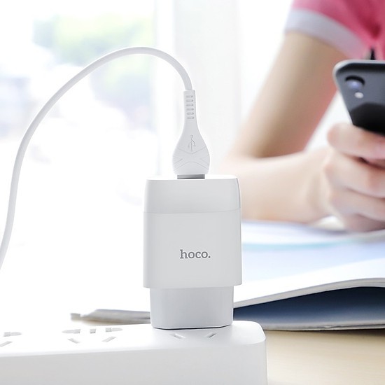 [HCM]Bộ sạc Hoco C73A 2 cổng sạc nhanh 2.4A ( kèm cáp lightning )