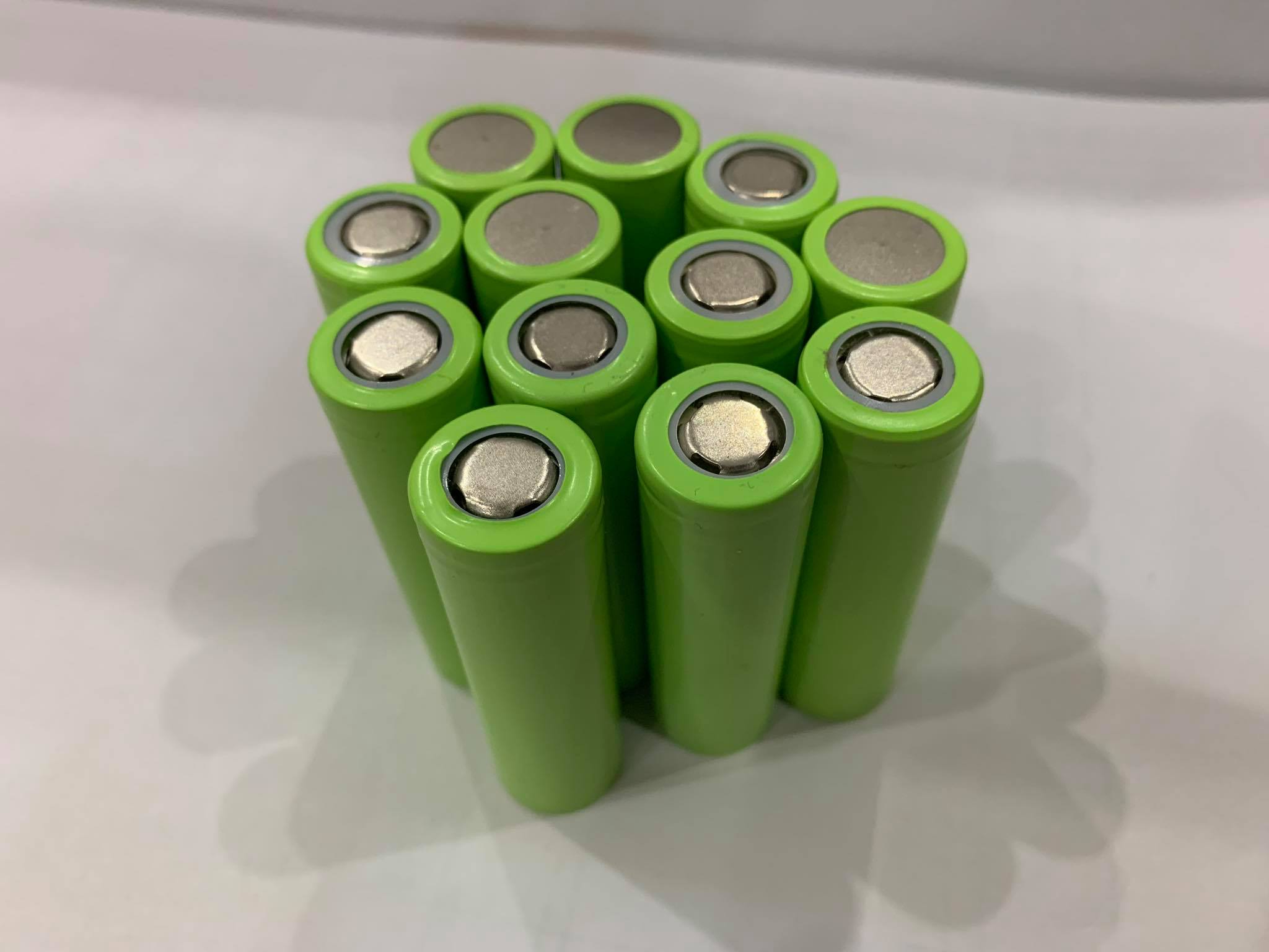 Cell Pin 18650 3.7v 1800mAh Mới