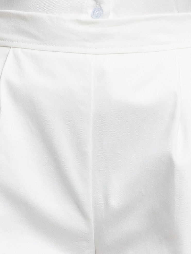 Quần Short Trắng Lưng Thun - Lovadova 19T04C001