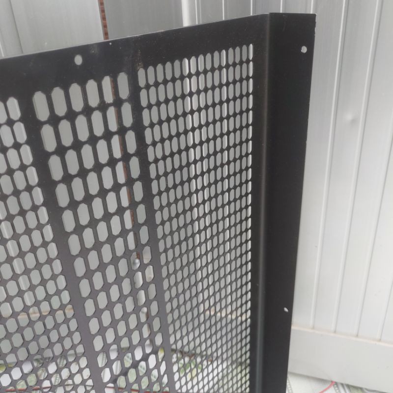 Lưới Loa Aray 4 Tấc 39,5x69 (1 Tấm)