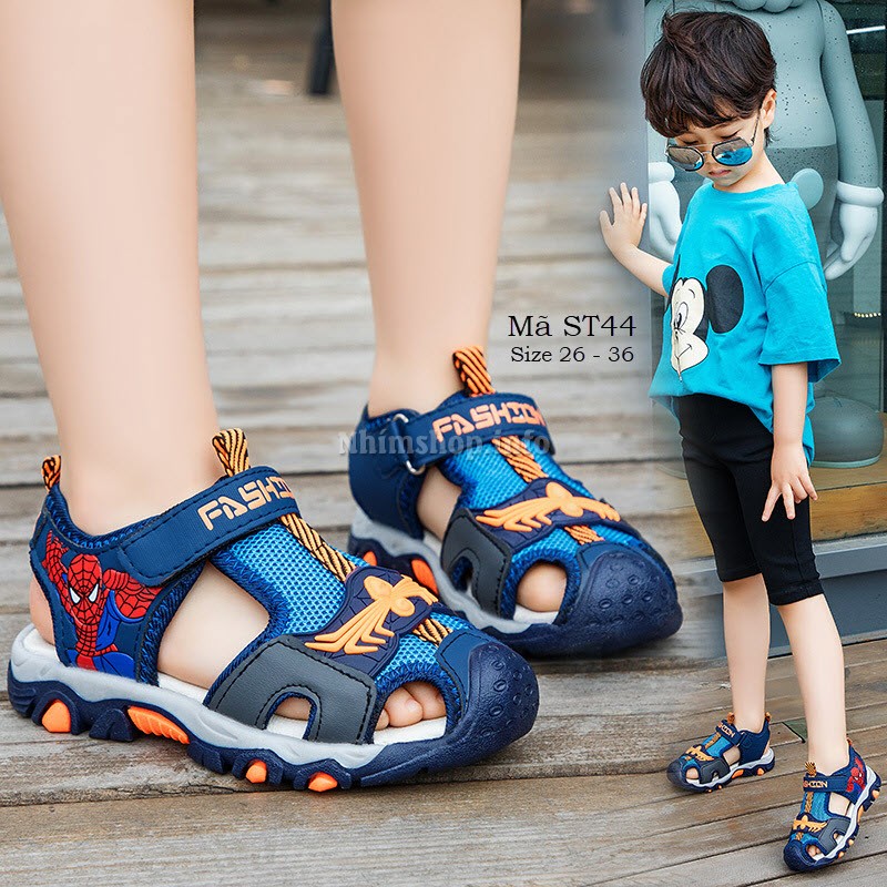 Giày sandal trẻ em cho bé trai, dép quai hậu họa tiết siêu nhân spiderman người nhện phong cách Hàn quốc, bít mũi, cao su quai dán, đi mưa, đi học, đi biển từ 3 - 12 tuổi màu xanh đen kết hợp cam cá tính ST44