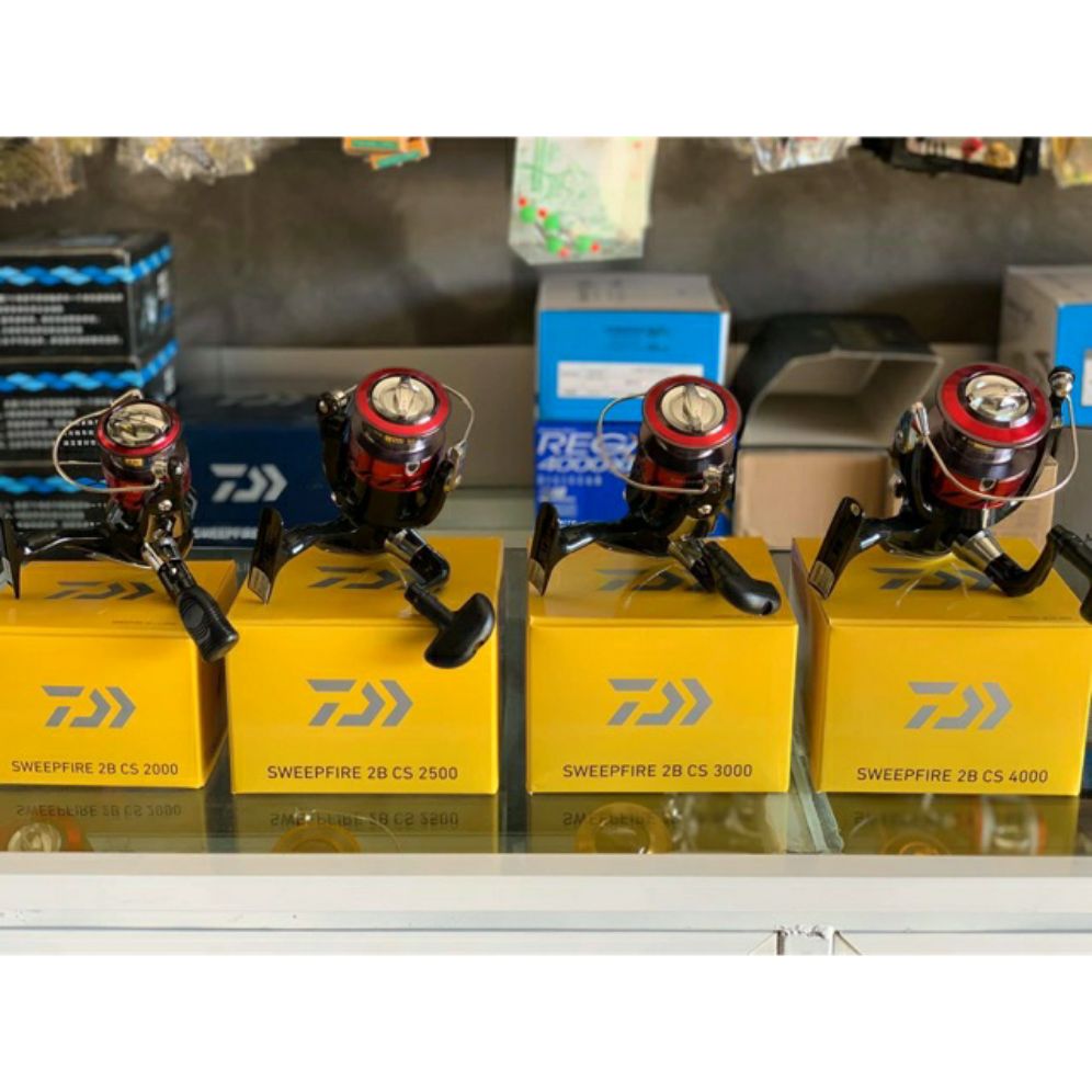 Máy câu daiwa 2b cs