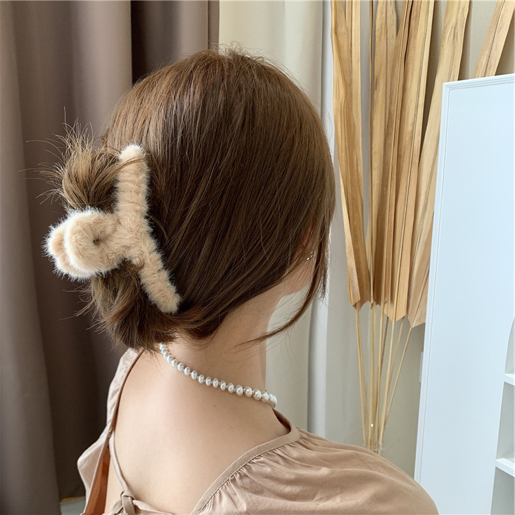 🔥 Clip tóc cá mập kẹp sau gáy Plush kẹp tóc cô gái Hàn Quốc tóc kẹp tóc mùa thu đông mềm mại lông YVETTERY