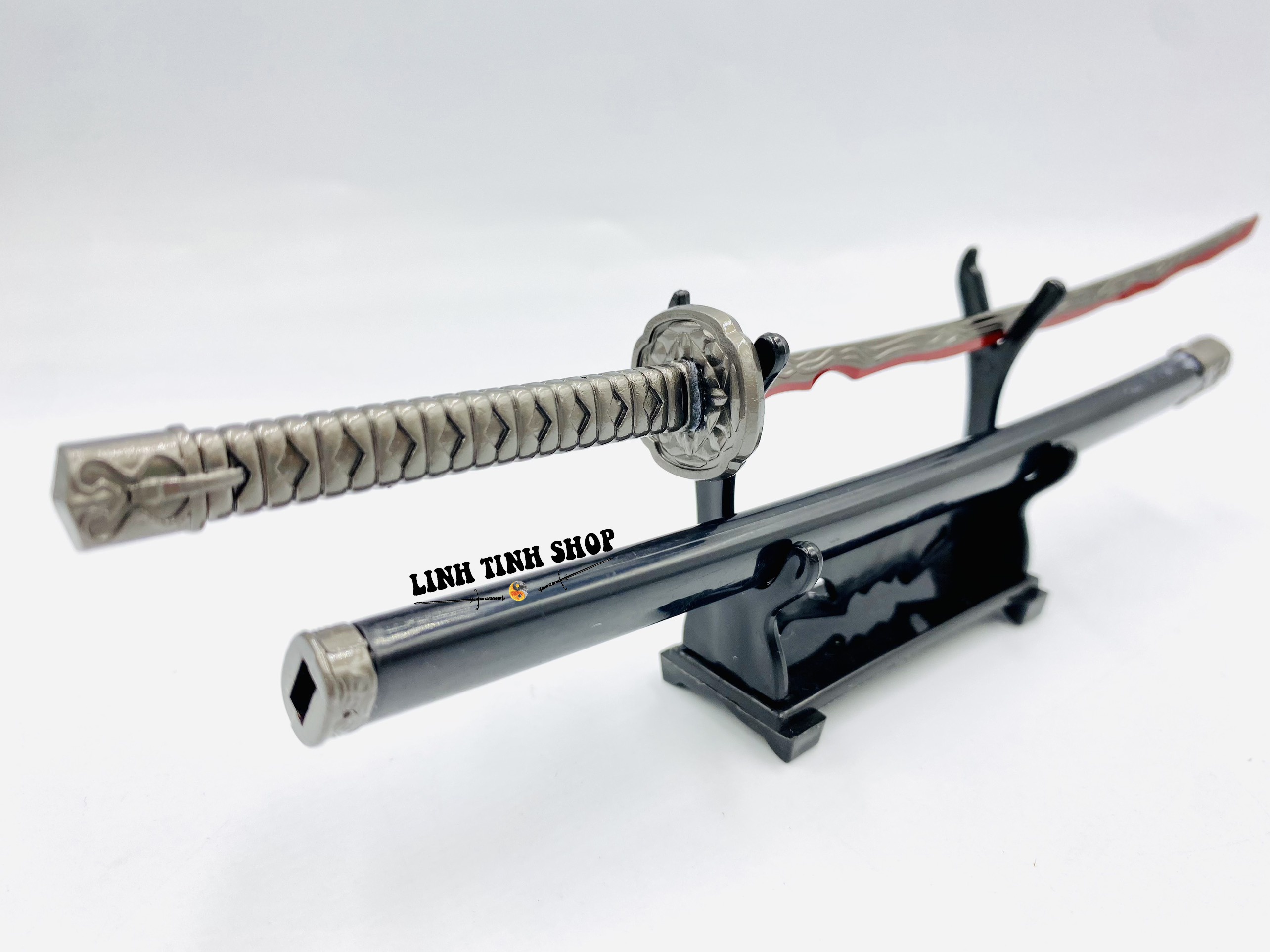 Mô hình trưng bày katana Elden Ring