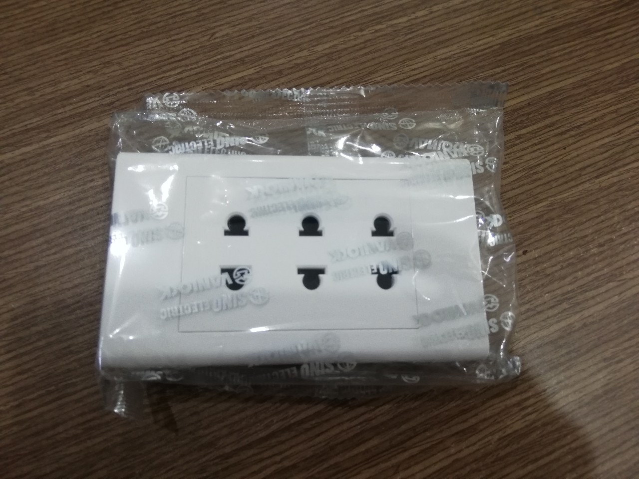 [HCM]Combo 4 ổ cắm 3 SINO