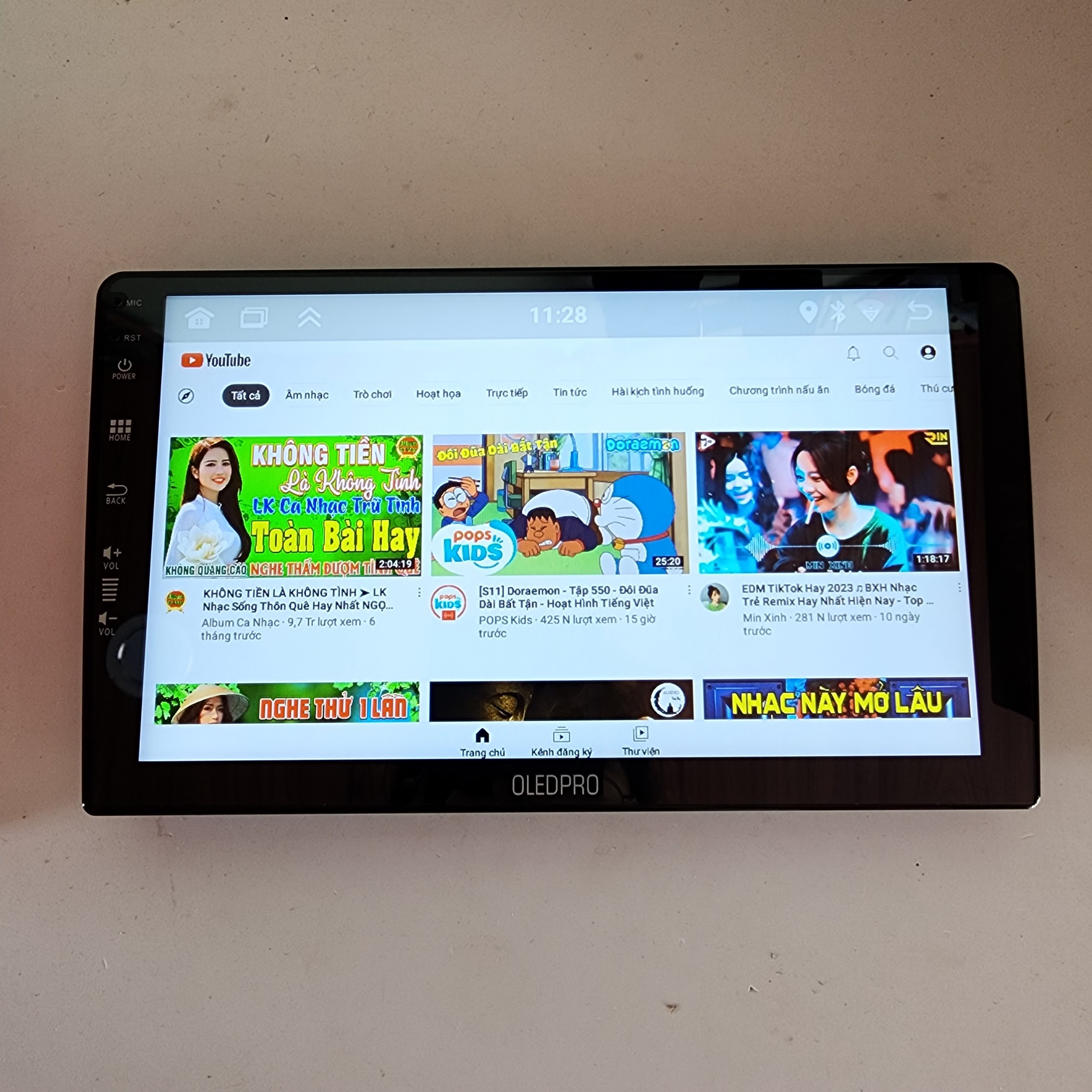 Màn hình Android 9 inch + tặng CAM LÙI AHD