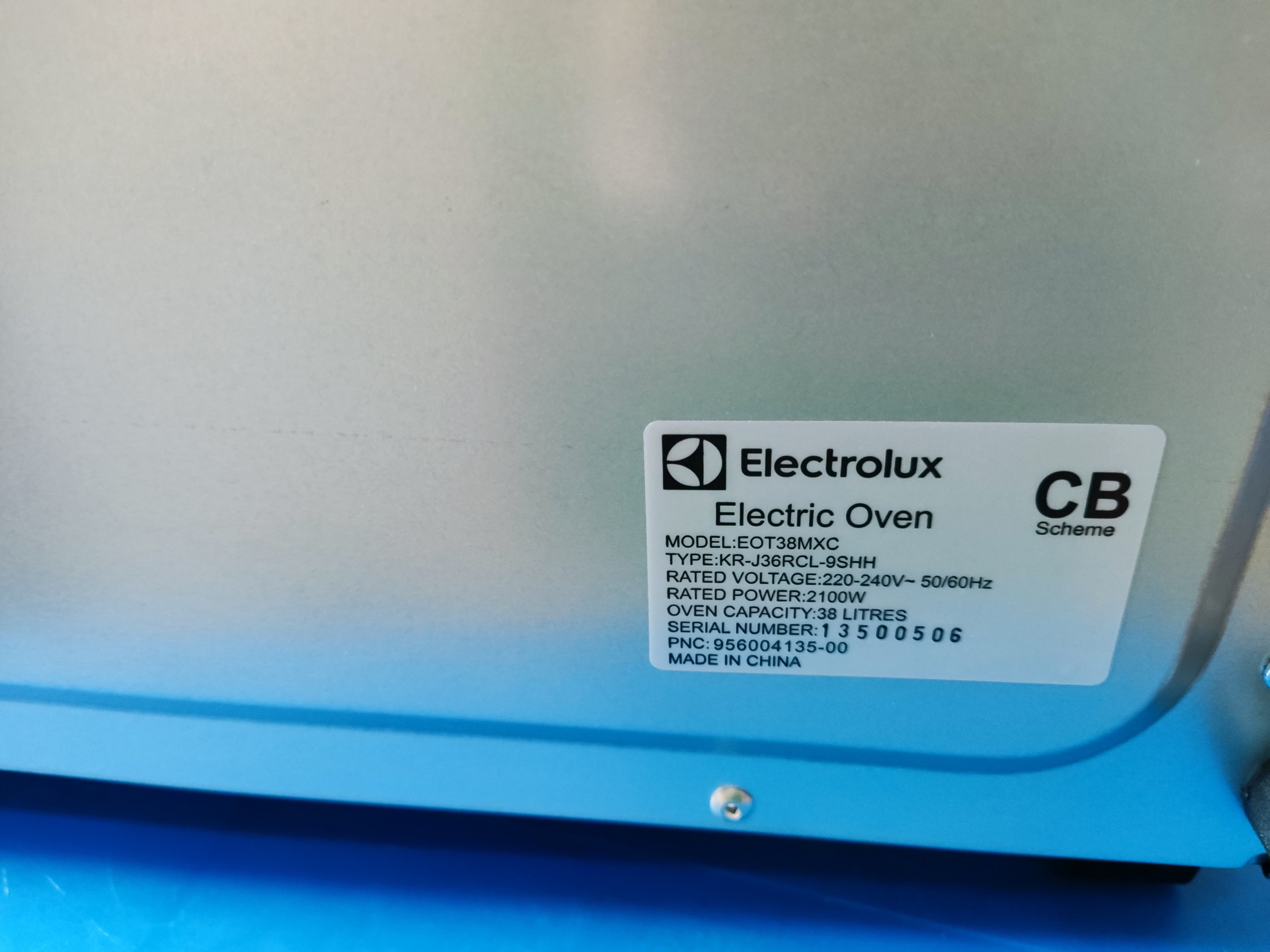 Lò nướng Electrolux EOT38MXC 38 lít hàng thanh lý