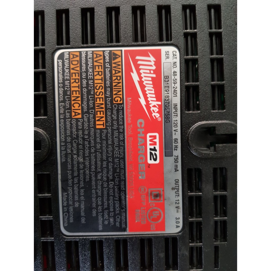 Sạc Zin Milwaukee M12 - Điện Máy Tiến Đạt