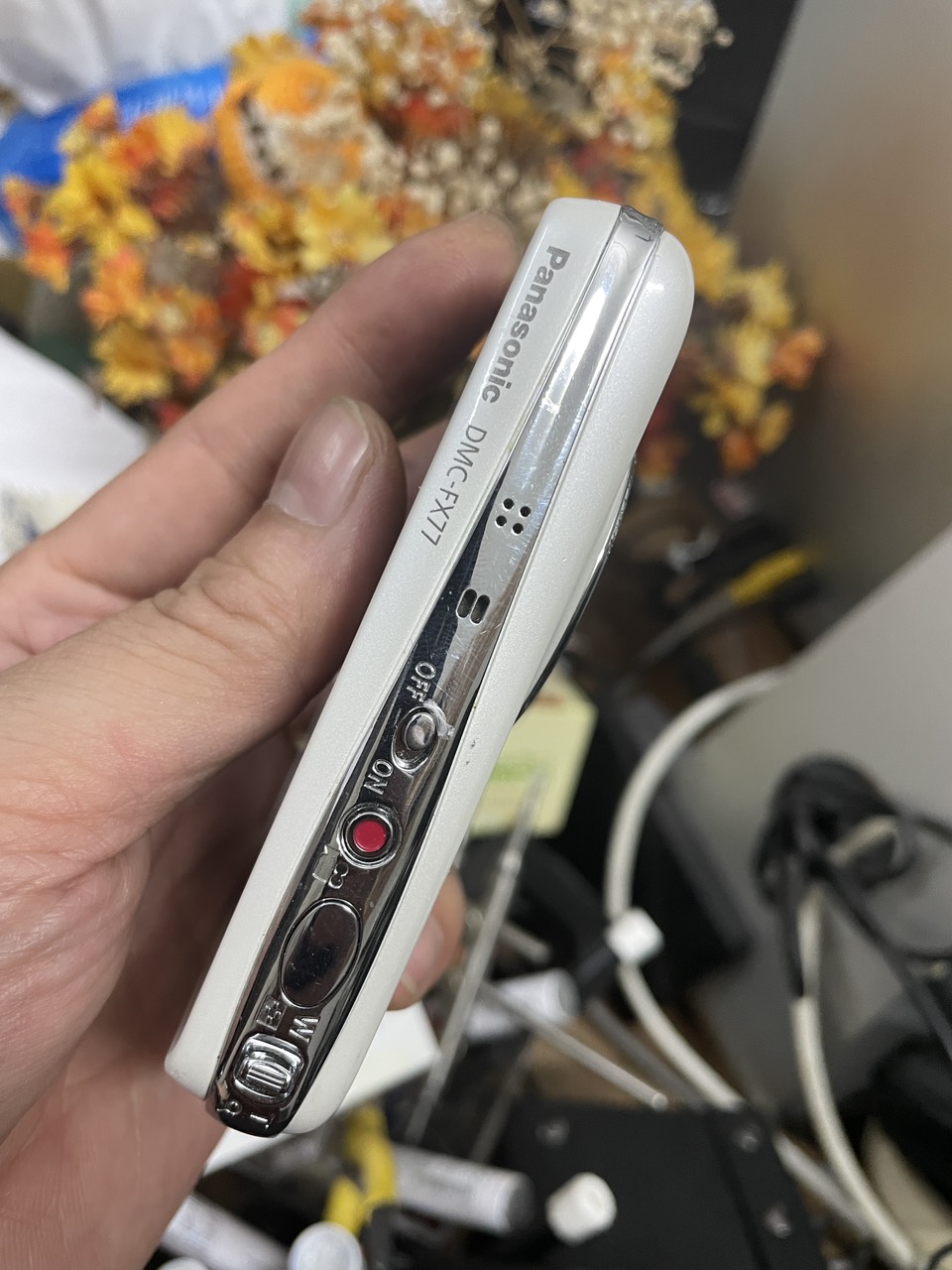Máy ảnh Lumix DMC FX77 màn hình cảm ứng