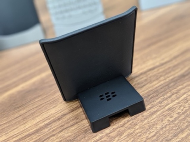 [LaoHac Store] Dock sạc BlackBerry Porsche Design 9981