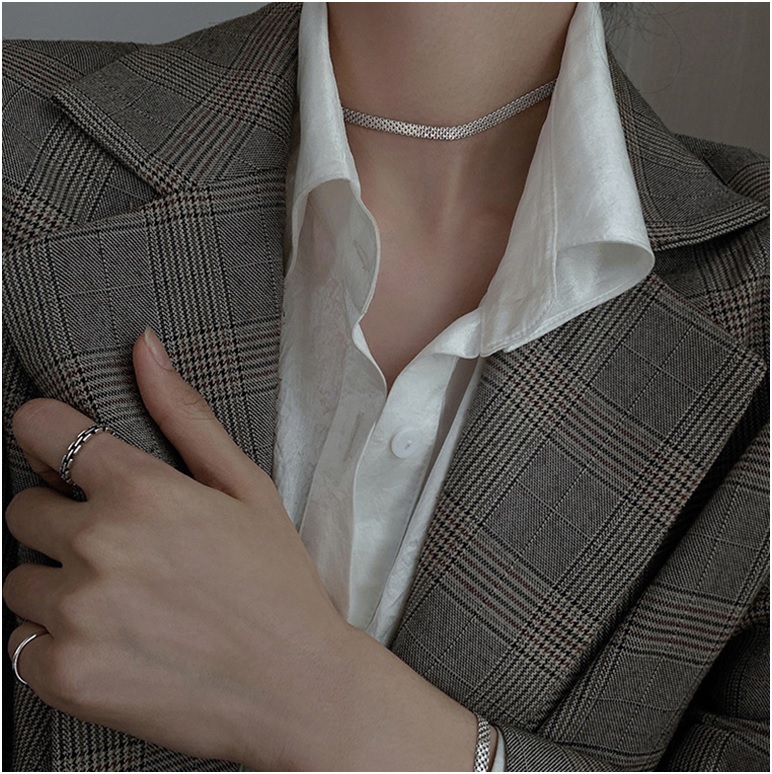 Dây chuyền choker đơn giản cá tính