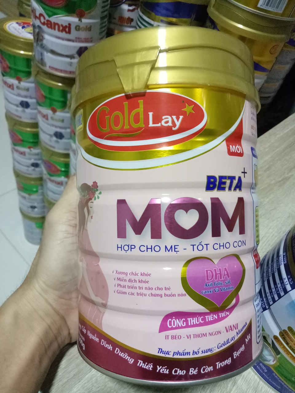 Sữa bột dinh dưỡng dành cho mẹ mang thai và cho con bú Goldlay Mom Beta+