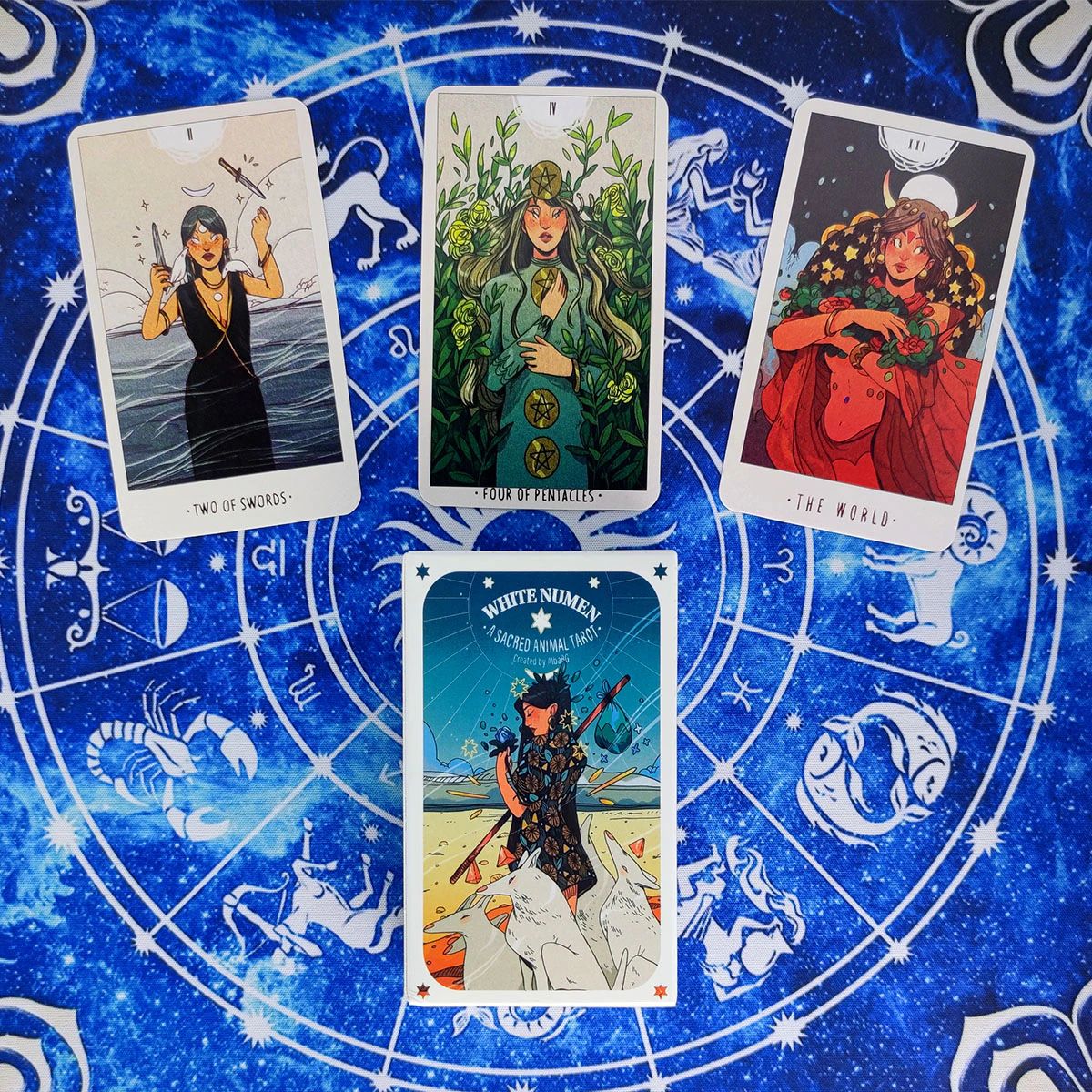 Bộ bài White Numen Tarot
