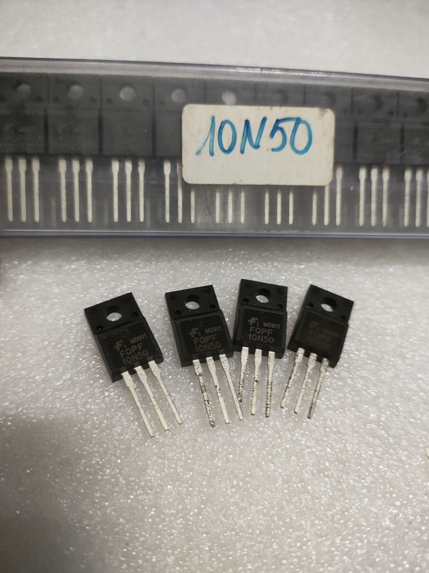 2 Con MOSFET 10N50
